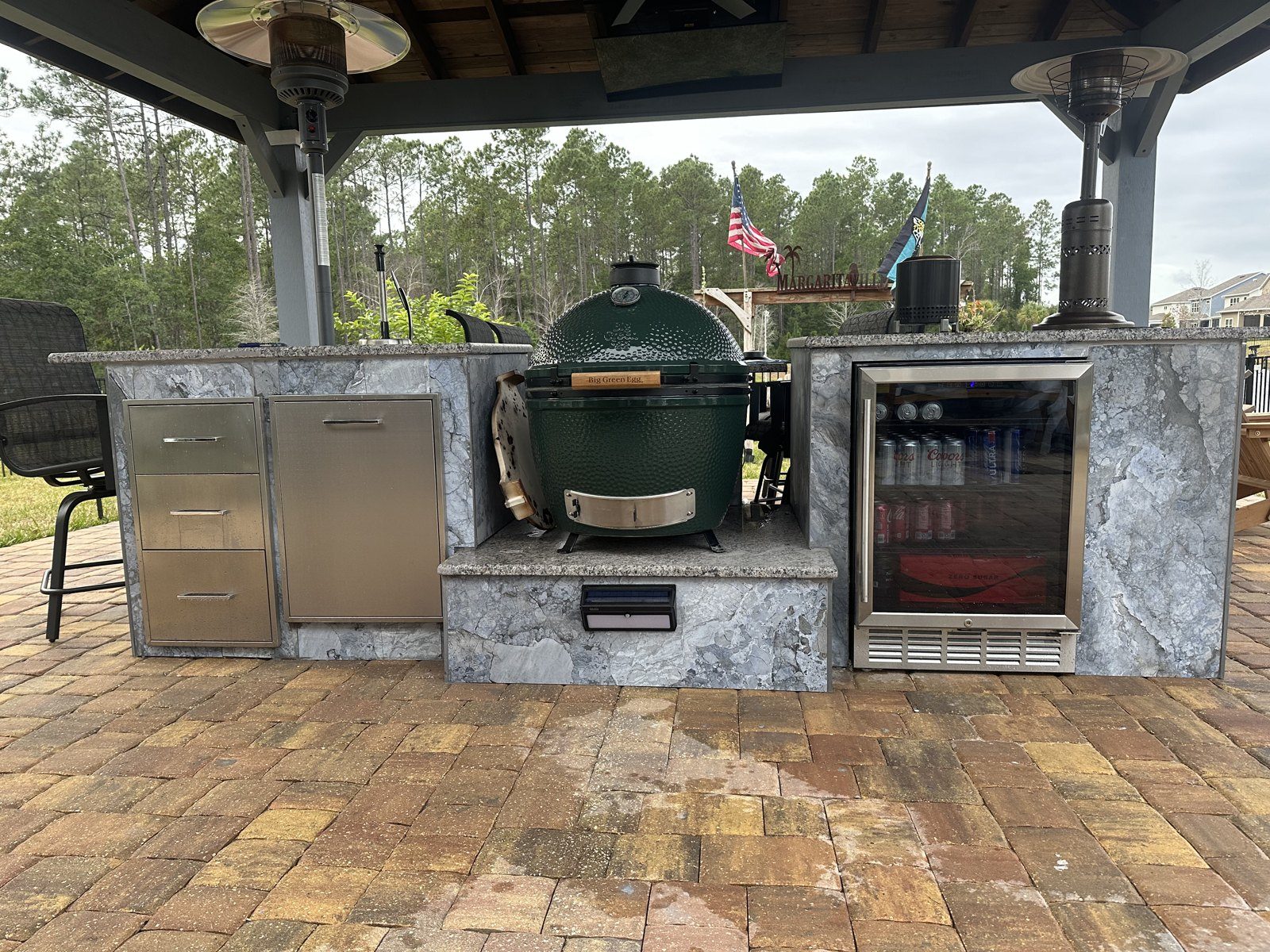 Outdoor Kitchen · Big Green Egg & Beverage Fridge