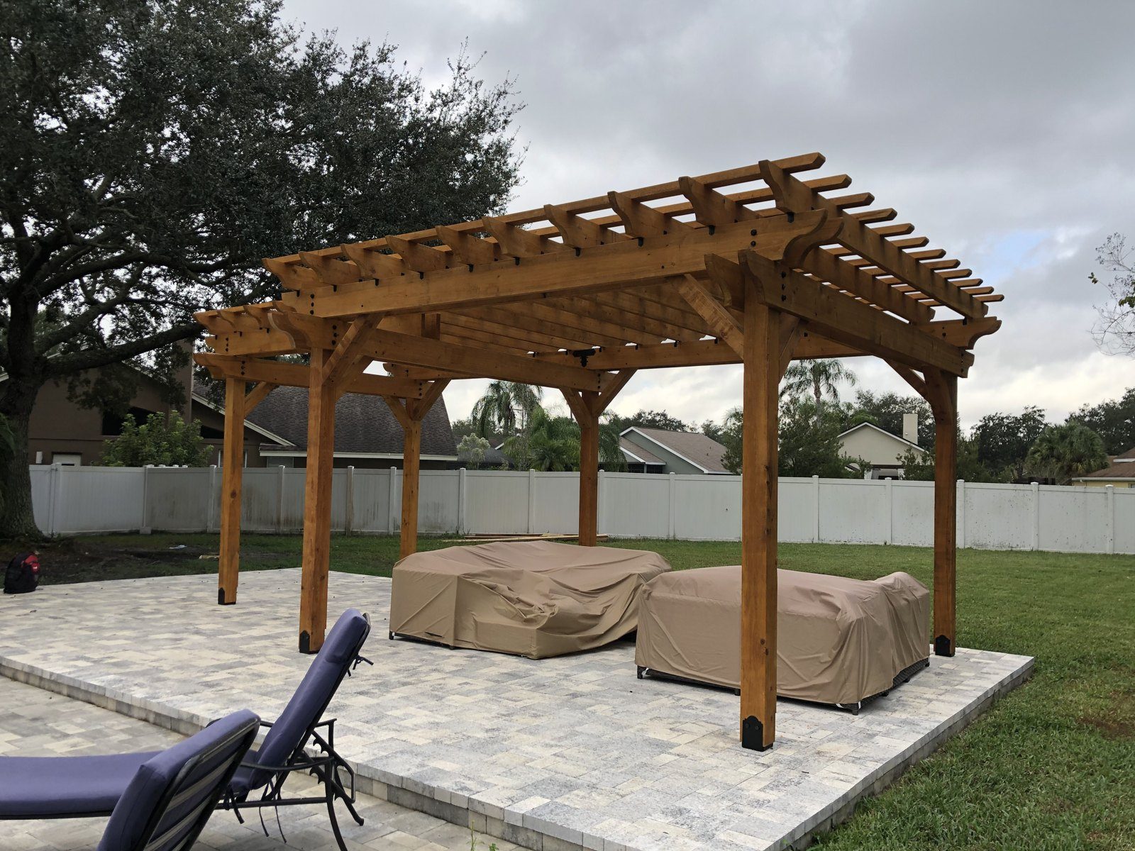 Freestanding Pergola · Pool Lounge